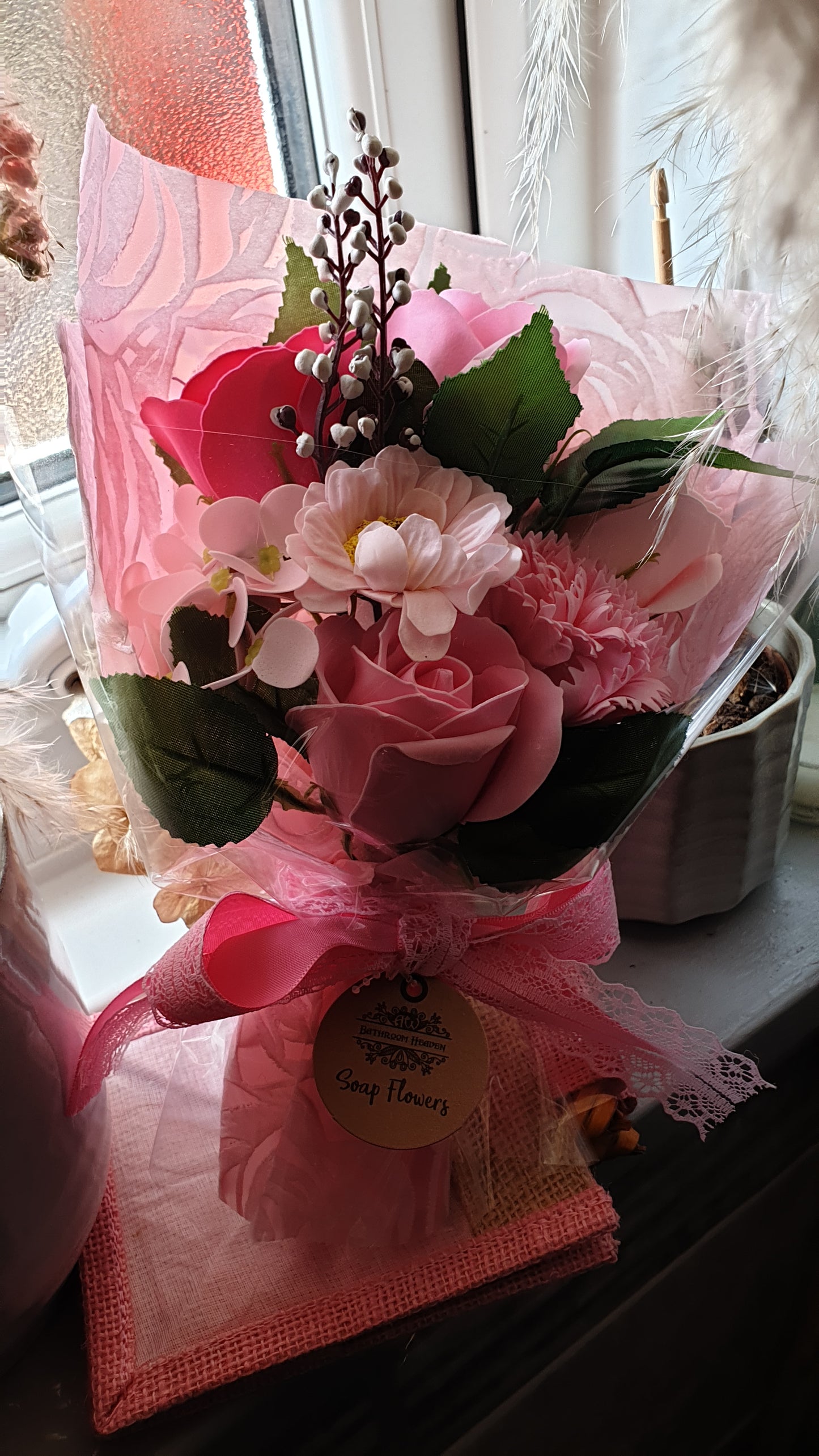 RED BOXED FLOWER SOAP BOUQUET 4 COLOUR CHOICE