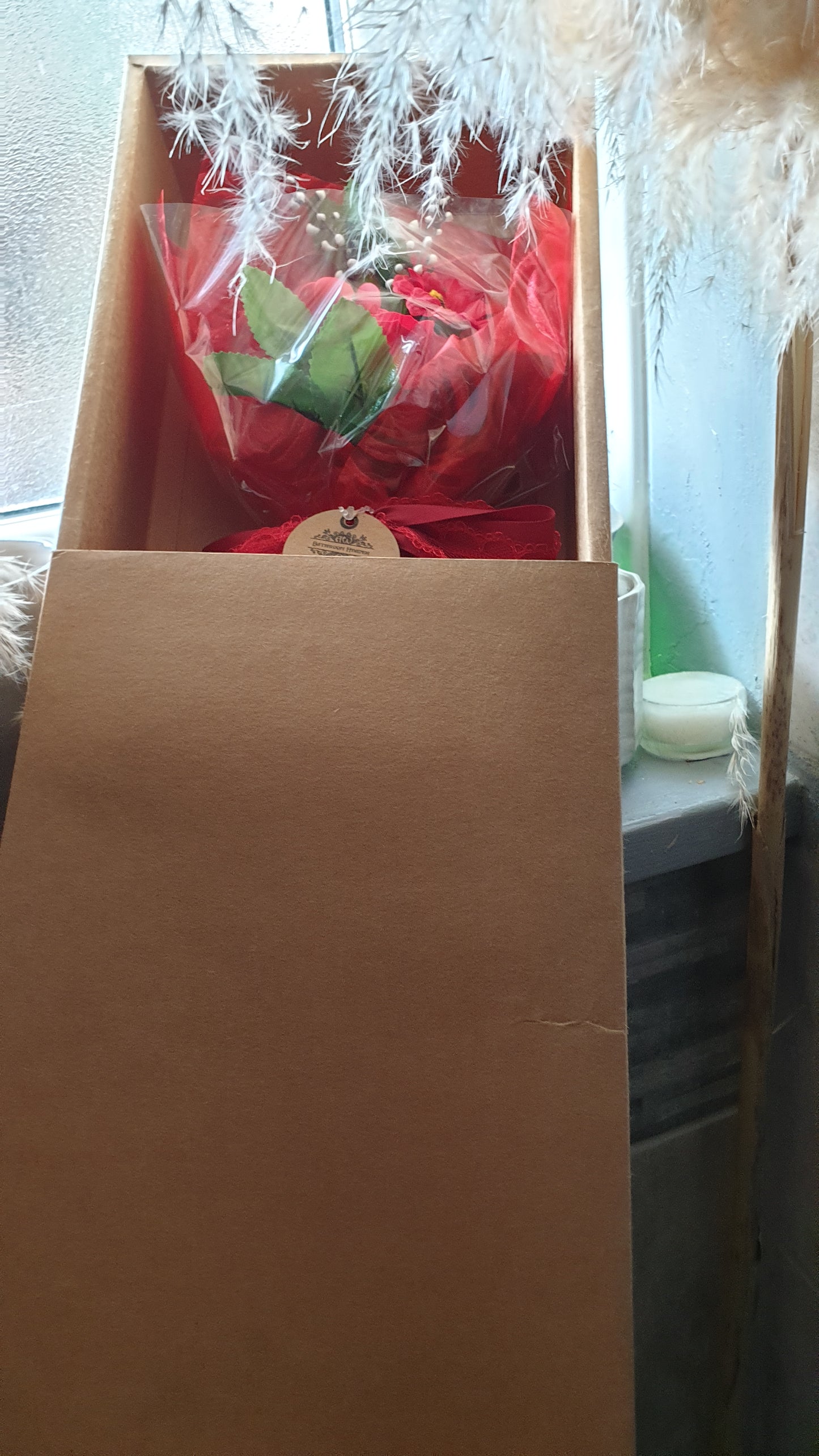 RED BOXED FLOWER SOAP BOUQUET 4 COLOUR CHOICE