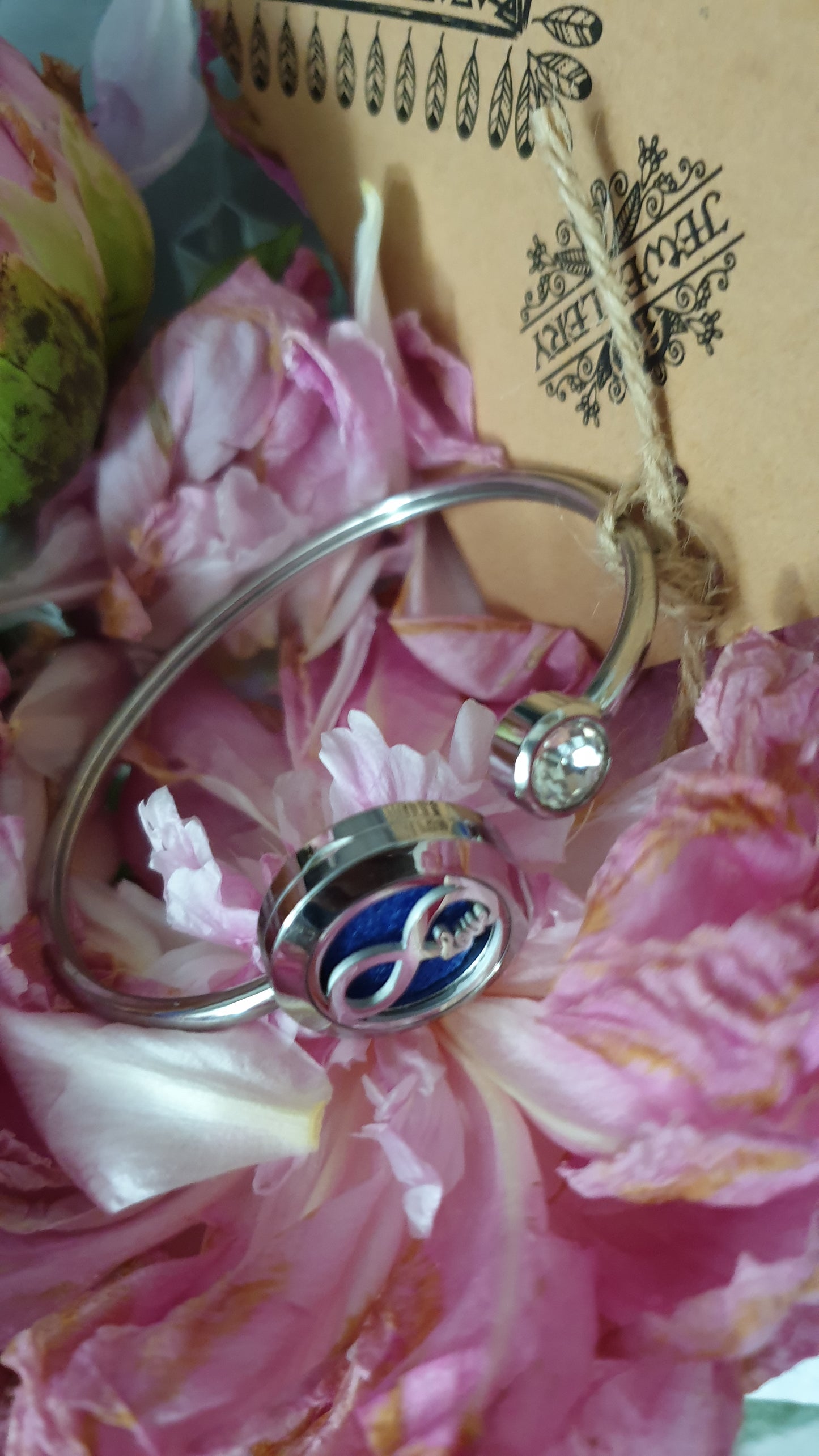 AROMATHERAPY WELLNESS BRACELET