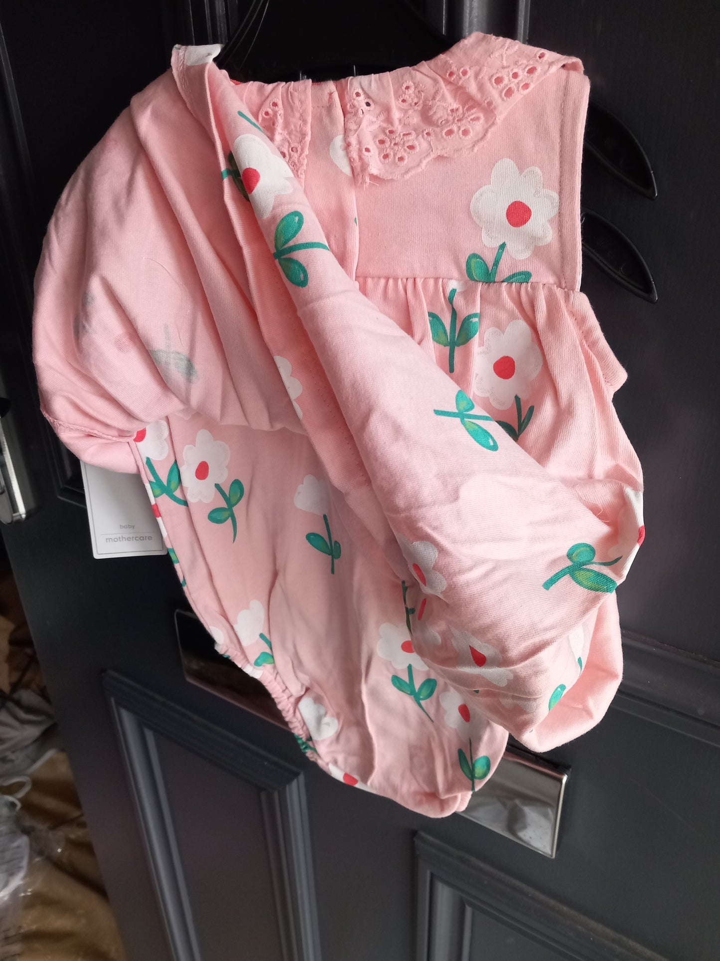 BABY PINK TRIM NECKLINE FLORAL