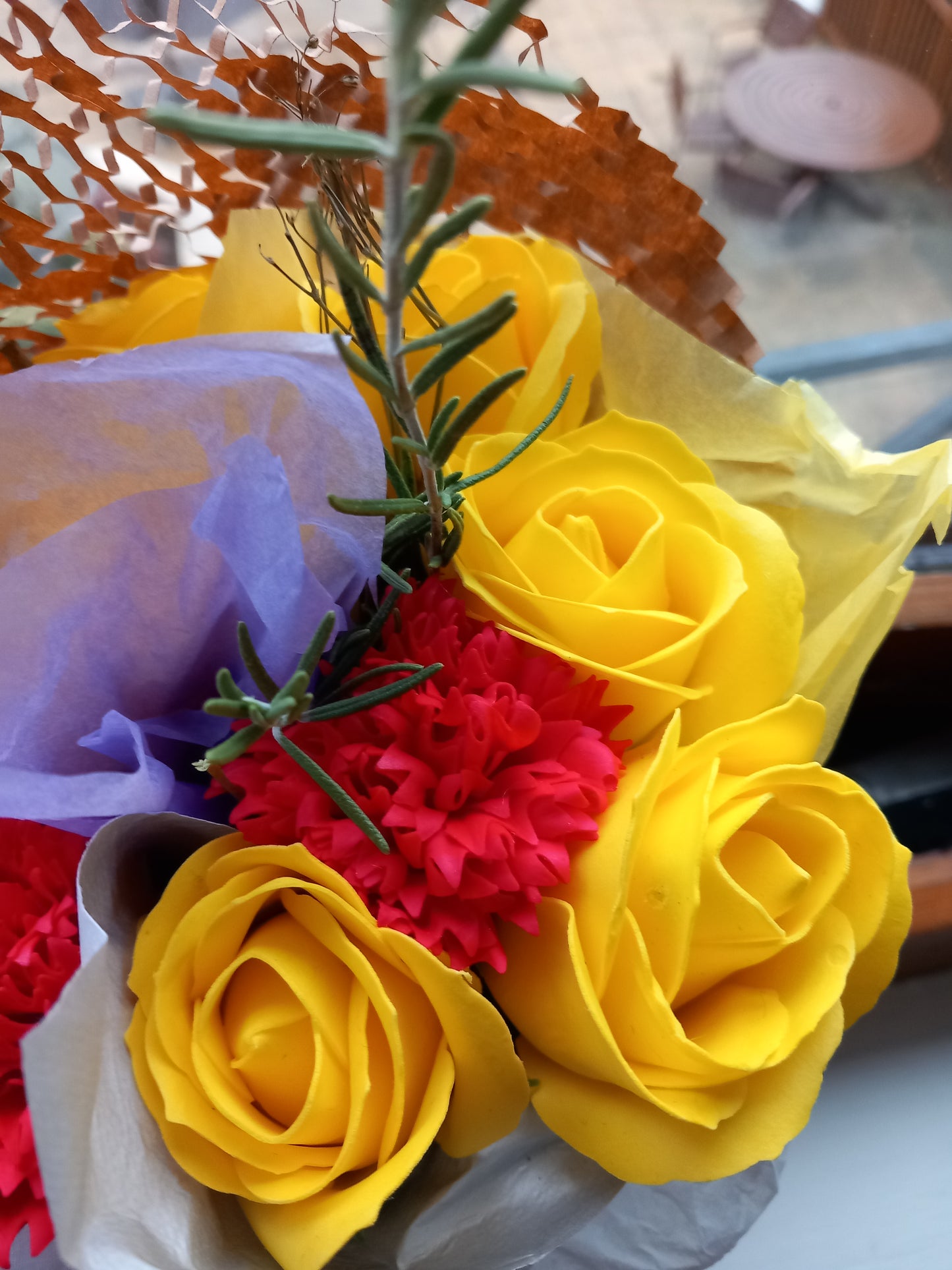YELLOW RED FLOWER SOAP MIX IN GLASSWARE