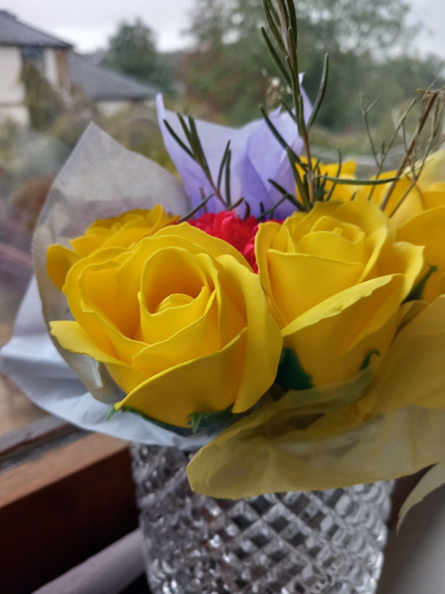 YELLOW RED FLOWER SOAP MIX IN GLASSWARE