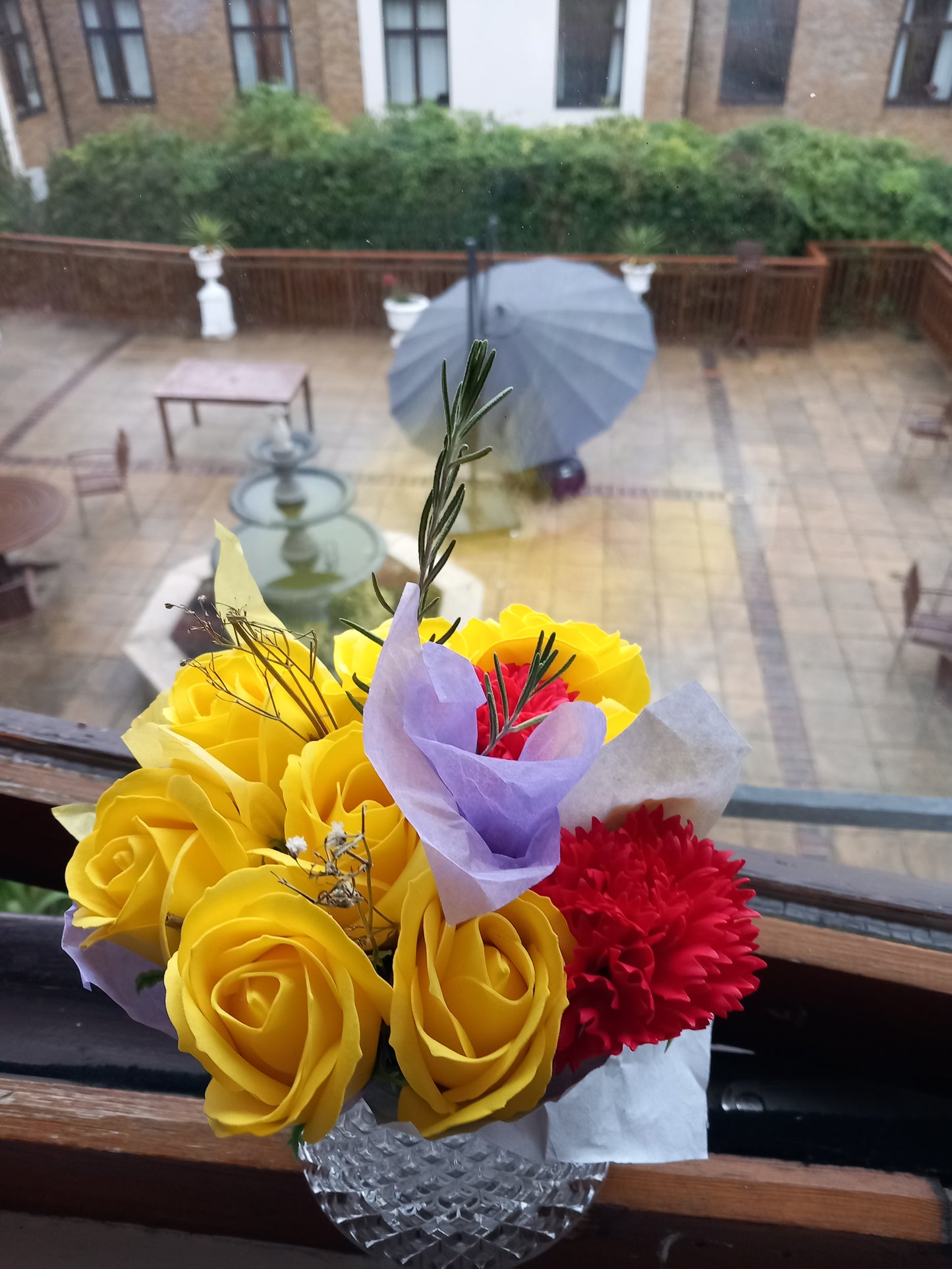 YELLOW RED FLOWER SOAP MIX IN GLASSWARE