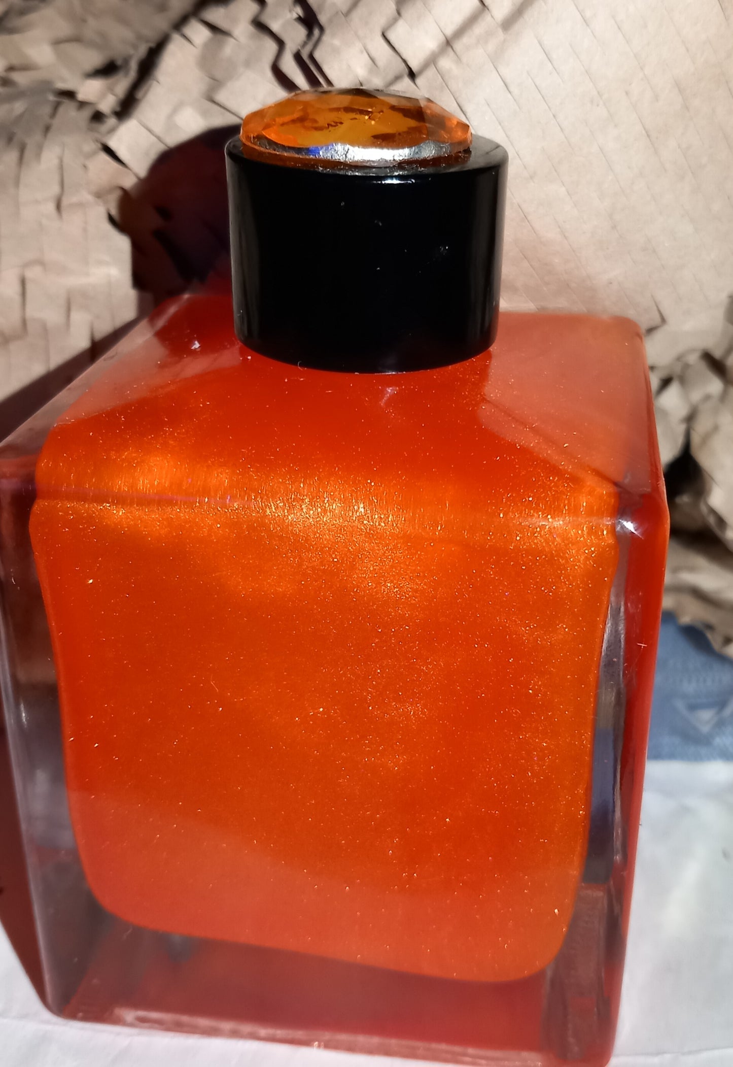 200ml ORISÙN VITAMINE E ALL OVER HEAD TO TOE FRAGRANCE OIL MADLY CHOCOHOLIC skincare