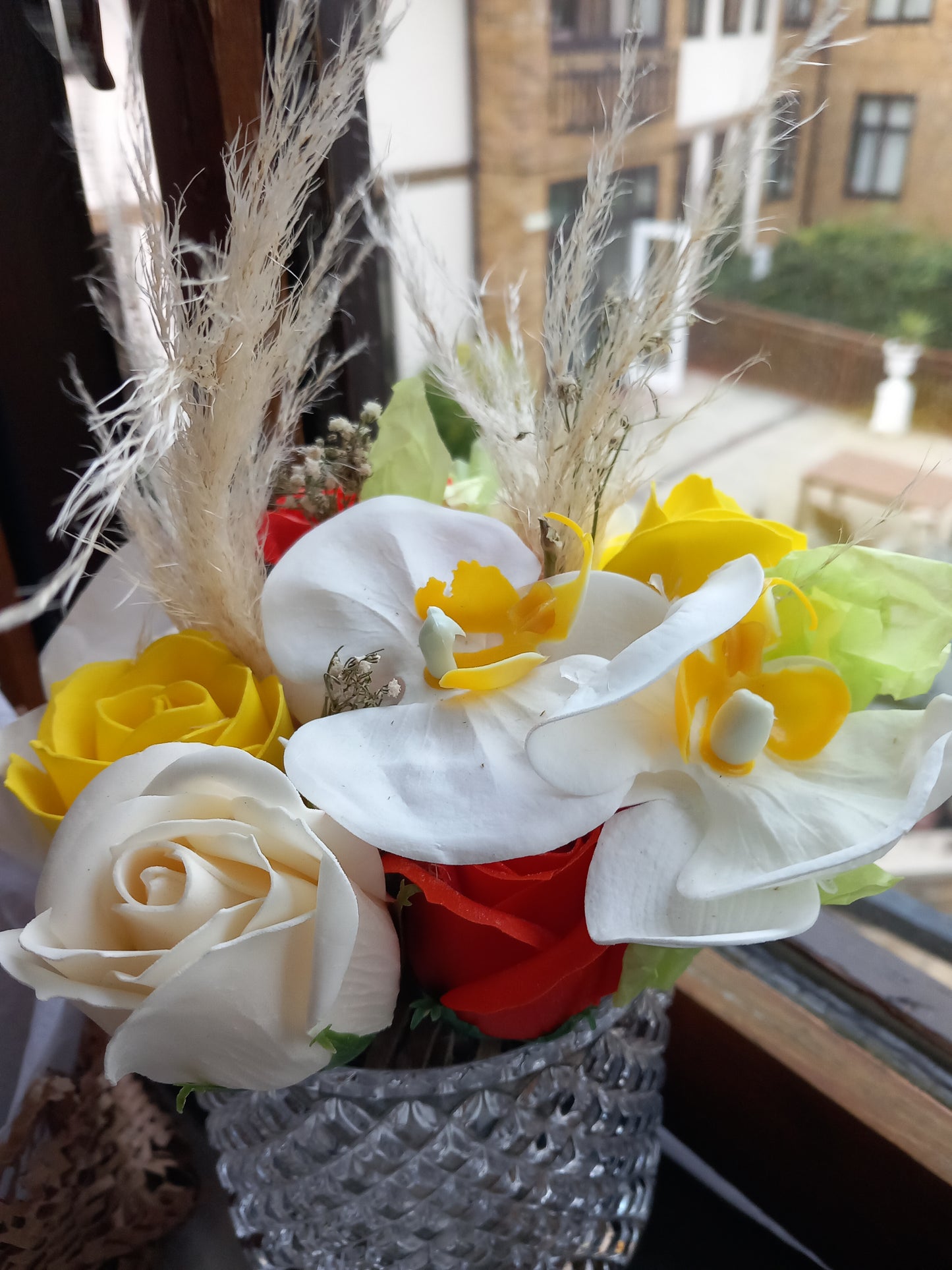 ORCHID ROSES FLOWER SOAP IN GLASSWARE