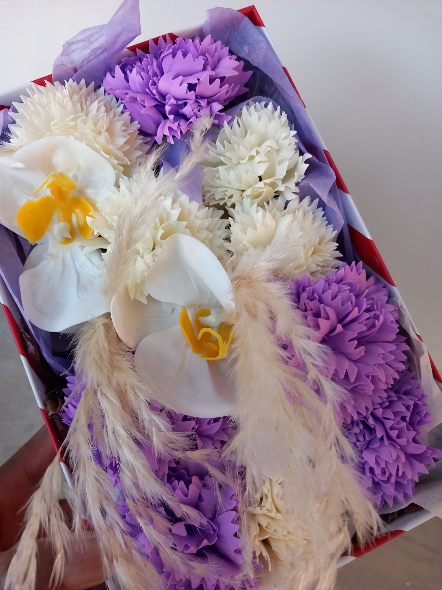 WHITE ORCHIDS WITH PURPLE/WHITE CARNATIONS FLOWER SOAP GIFTBOX