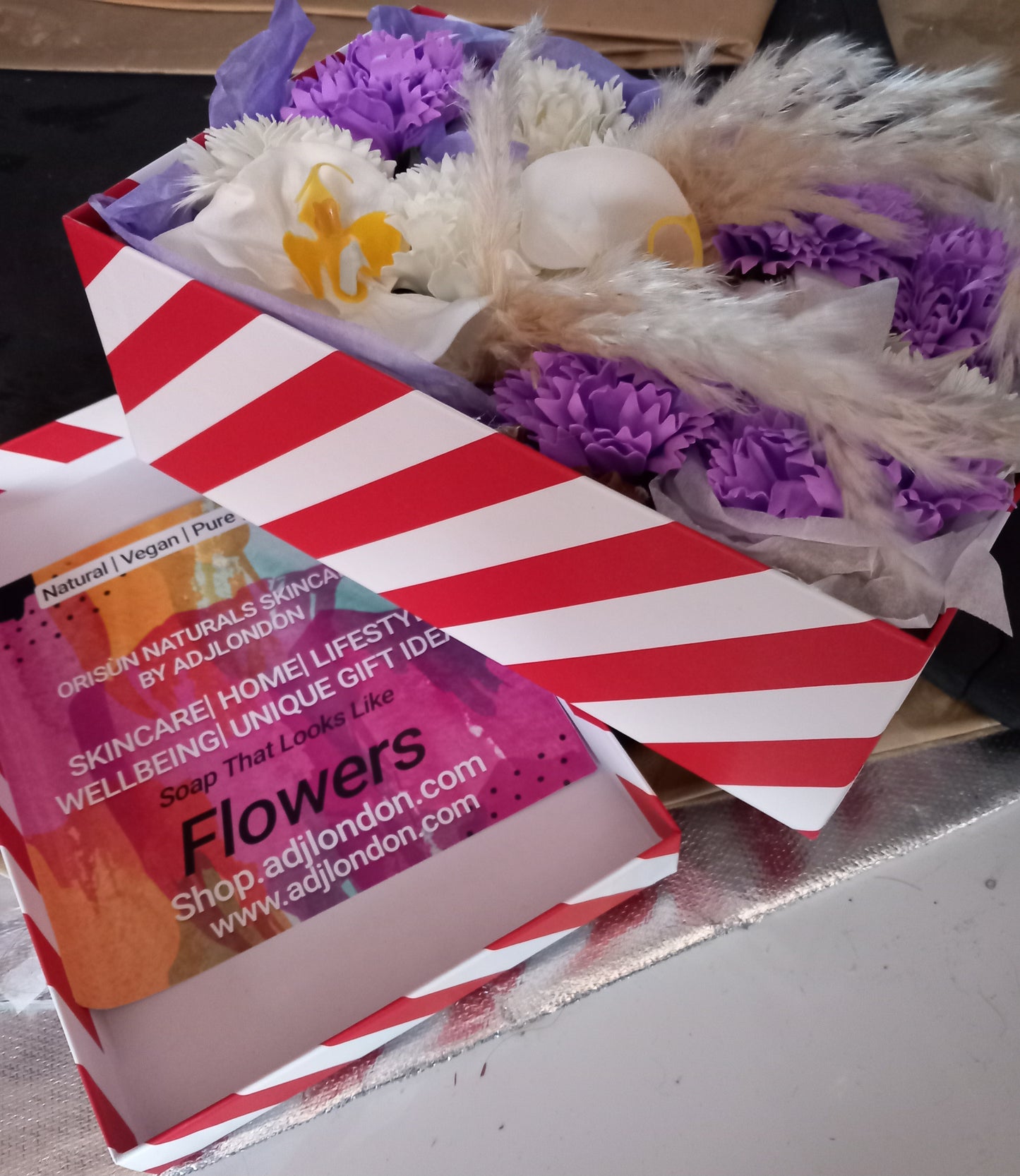 WHITE ORCHIDS WITH PURPLE/WHITE CARNATIONS FLOWER SOAP GIFTBOX