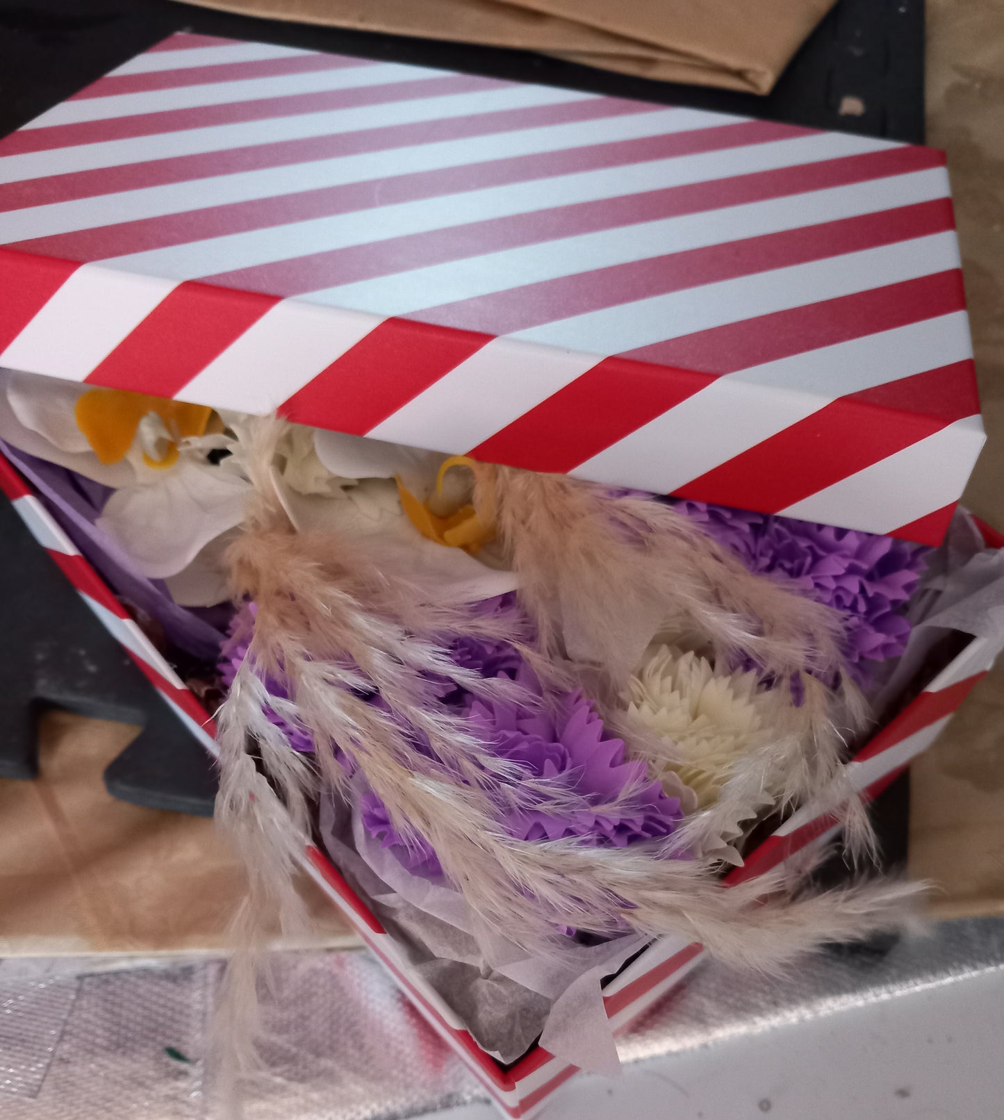 WHITE ORCHIDS WITH PURPLE/WHITE CARNATIONS FLOWER SOAP GIFTBOX