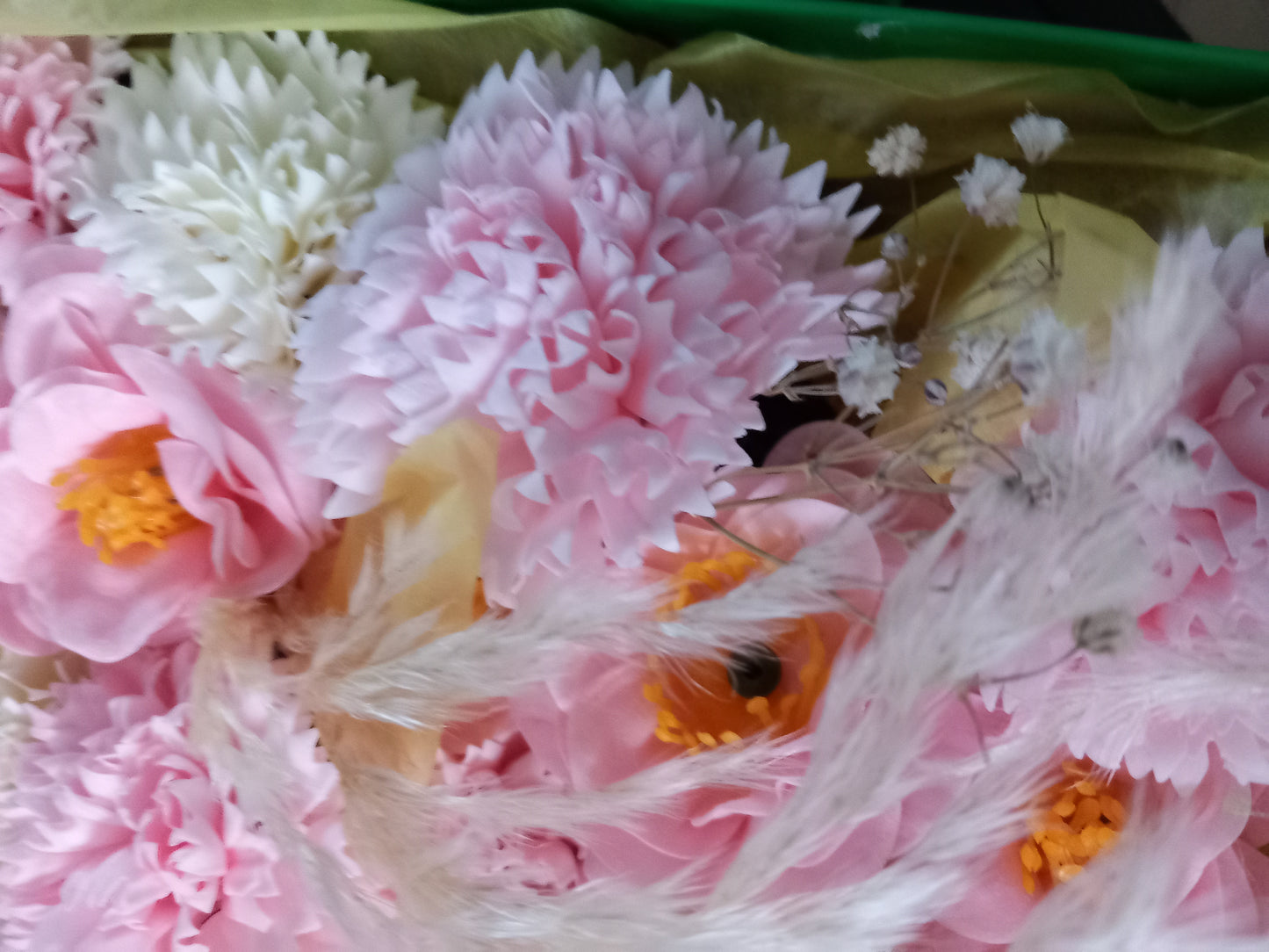 PINK CAMELIA WITH PINK/WHITE CARNATIONS AND WHITE ORCHIDS COLOUR FLOWER SOAP MIXED IN GIFTBOX