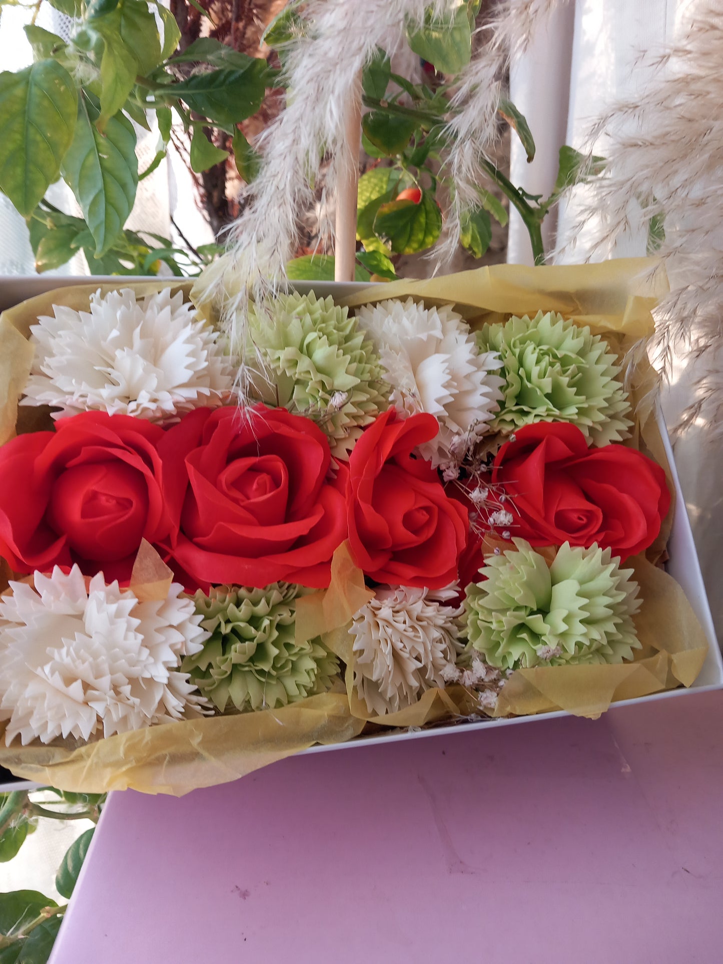 SUNSET ORANGE ROSE HEADS 8 CARNATION FLOWER SOAP IN WHITE DISPLAY BOX