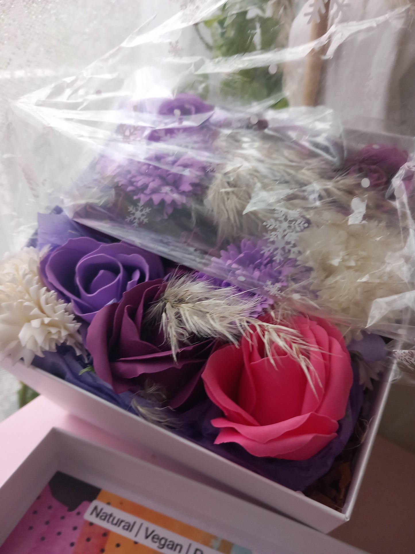 PURPLE SHADE MIX WHITE FLOWER SOAP IN WHITE DISPLAY BOX