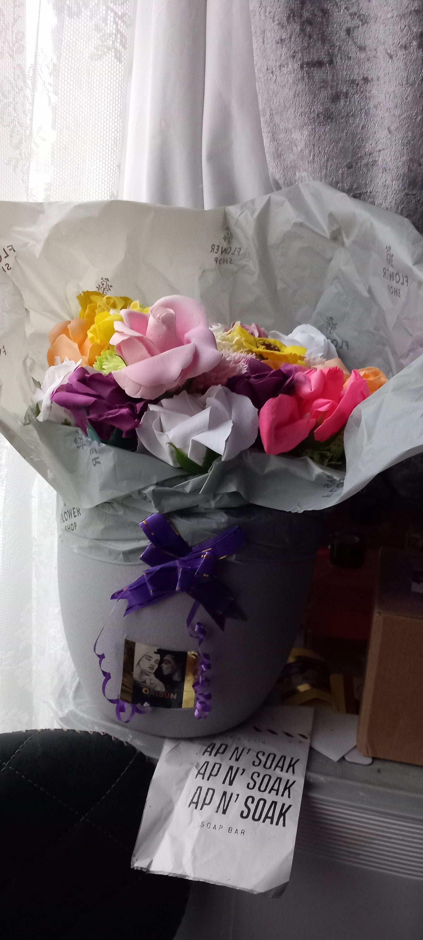 CLASS ACT CERAMIC CLAY POT FLOWER SOAP BOUQUET ARRANGEMENT