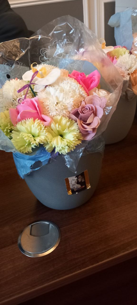 ROMEO & JULIET FLOWER SOAP BOUQUET ARRANGEMENT