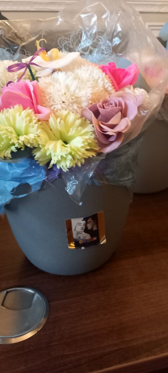 ROMEO & JULIET FLOWER SOAP BOUQUET ARRANGEMENT