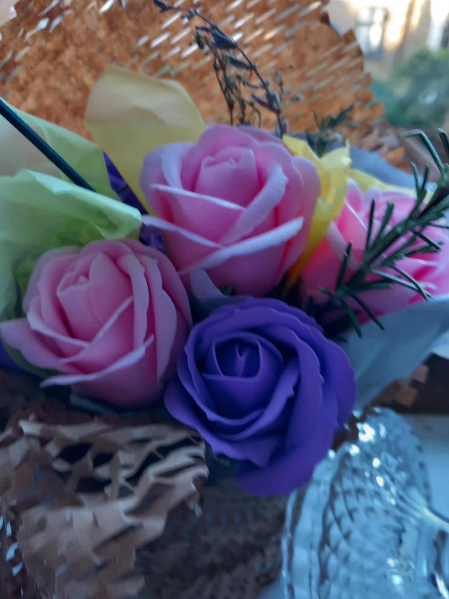 SOAP ROSE HEADS IN GLASSWARE