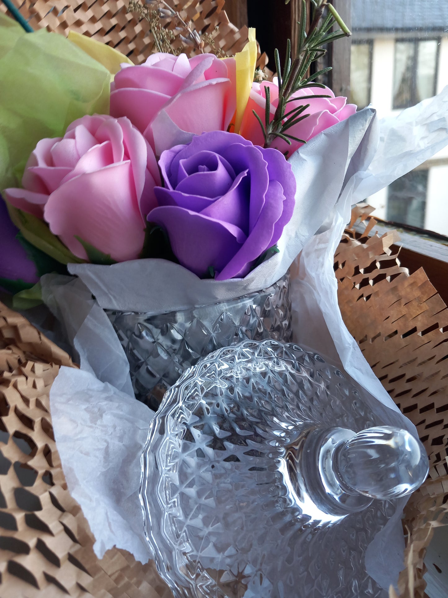 SOAP ROSE HEADS IN GLASSWARE