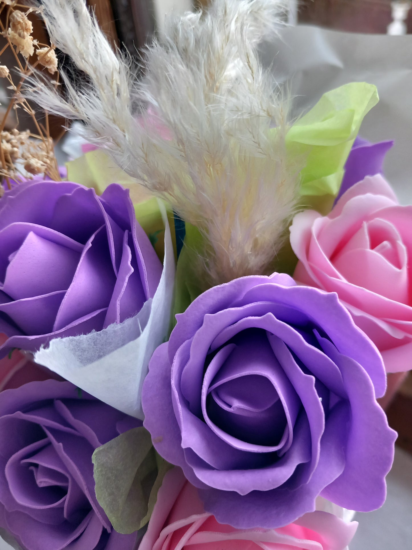 PURPLE AND PINK SOAP ROSES IN PINK JUTE BAG