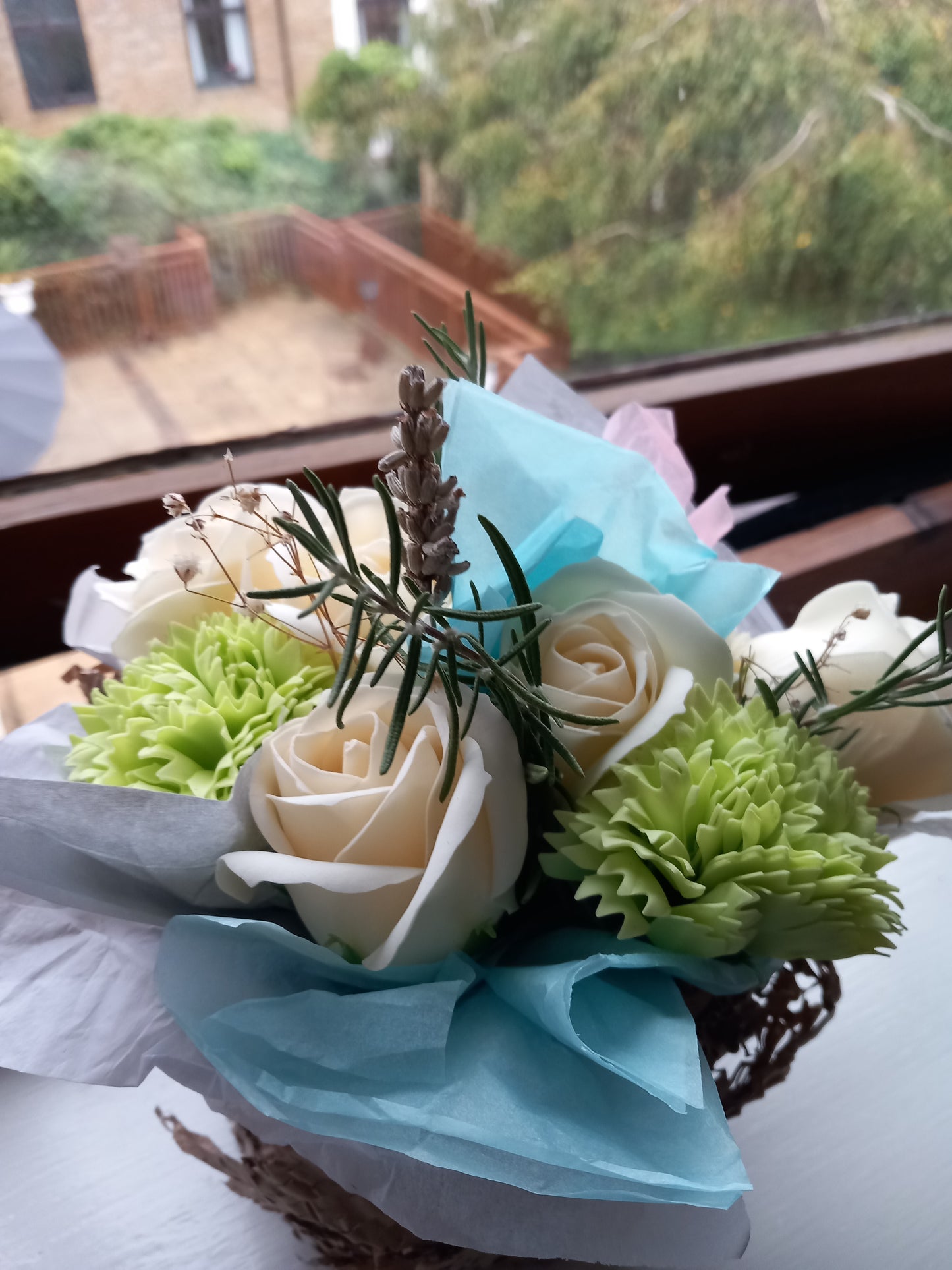 CREAM GREEN FLOWER SOAP IN GLASSWARE