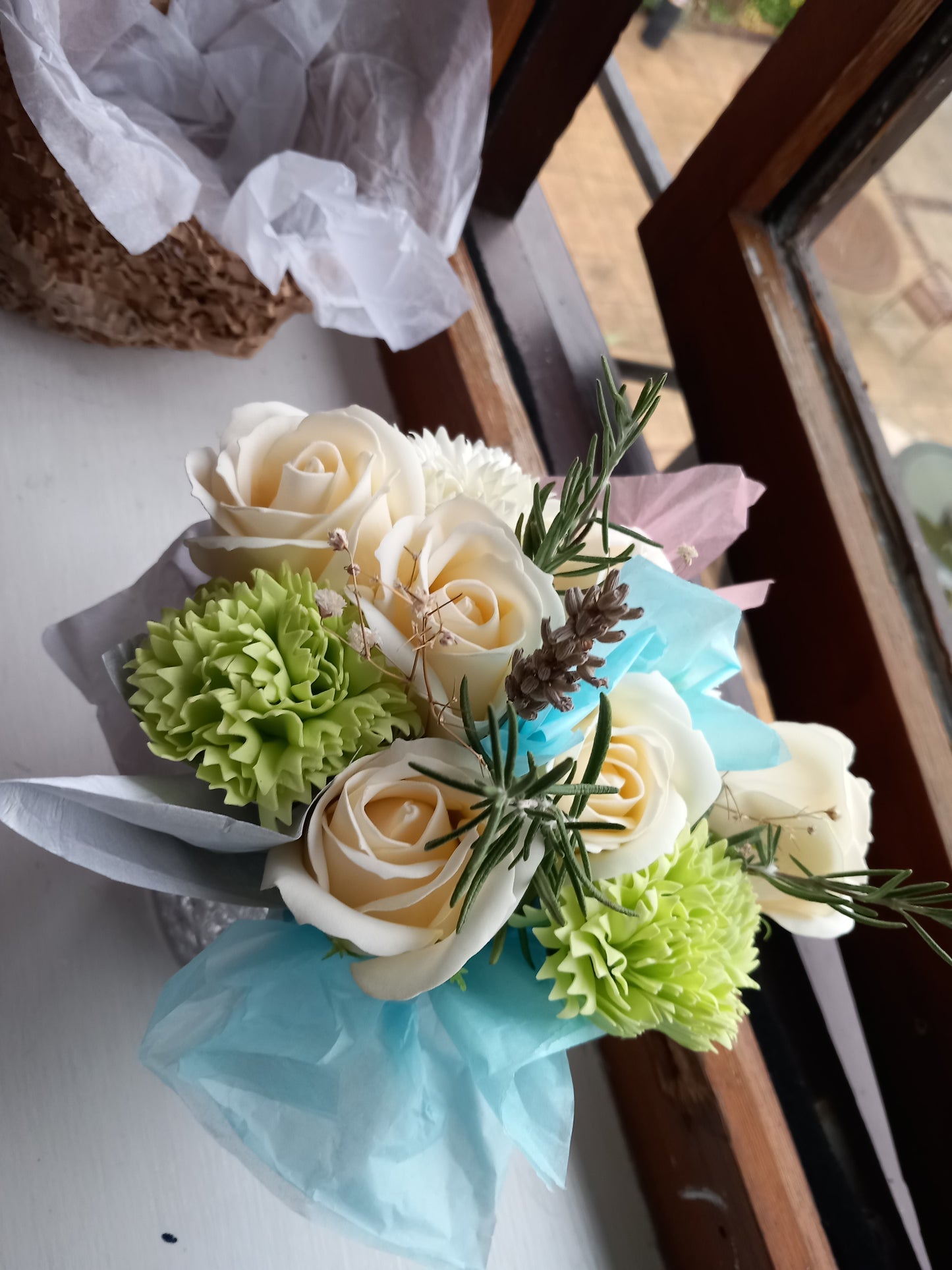 CREAM GREEN FLOWER SOAP IN GLASSWARE