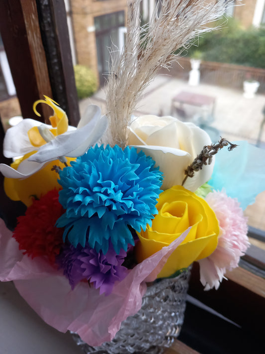 COLOUR CARNATIONS MULTI COLOUR FLOWER SOAP MIXED ROSES IN GLASSWARE