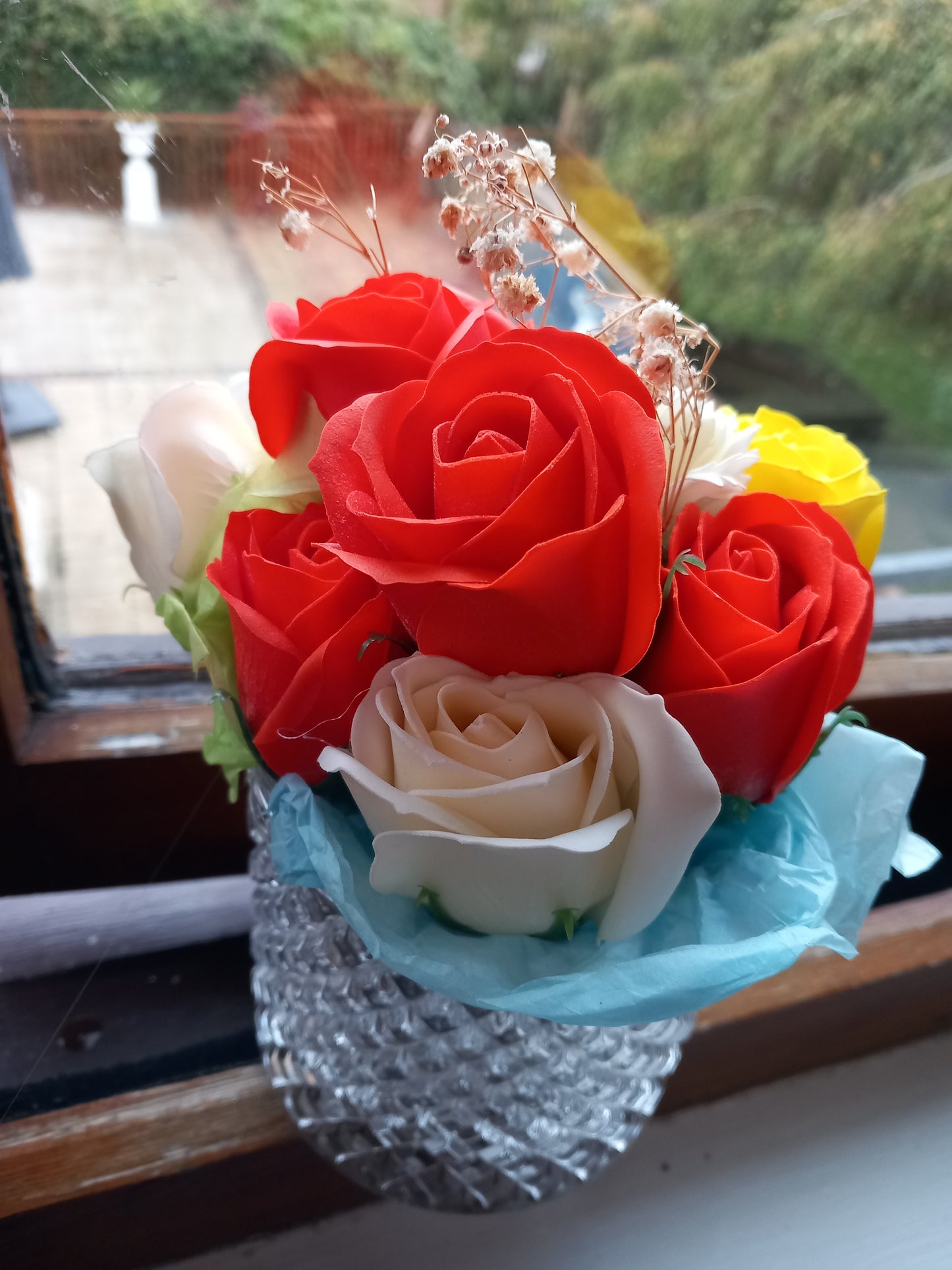 FLOWER SOAP SUNSET ORANGE  YELLOW ROSE BLUE CARNATION MIX IN GLASSWARE