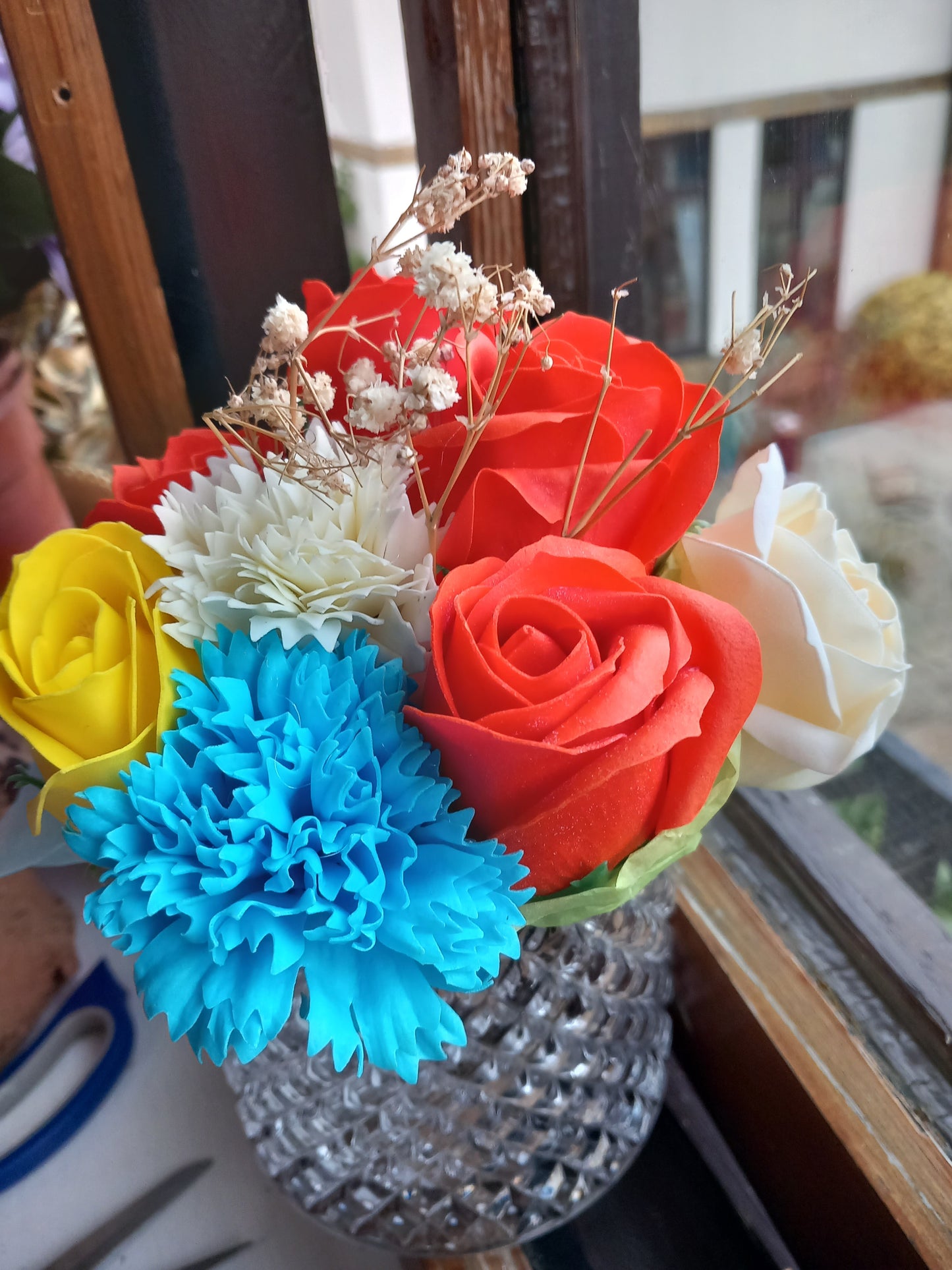 FLOWER SOAP SUNSET ORANGE  YELLOW ROSE BLUE CARNATION MIX IN GLASSWARE