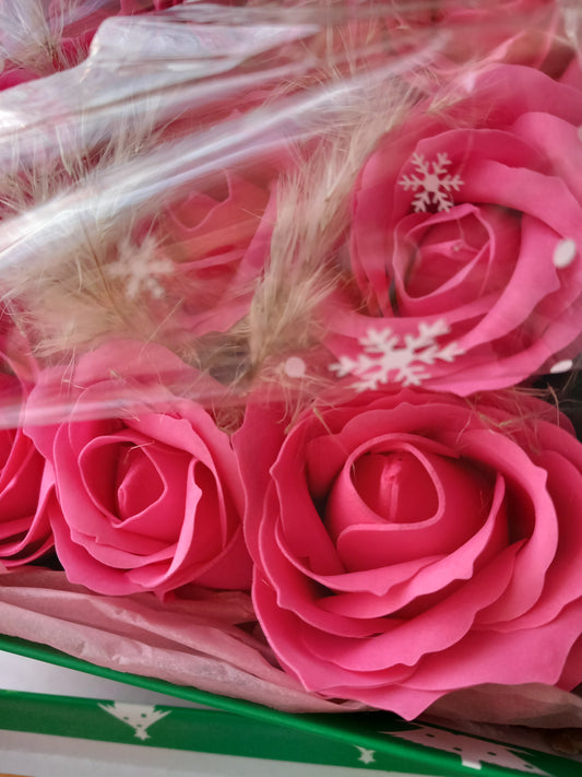 9 LARGE PINK ROSE HEADS FLOWER SOAP IN GREEN DISPLAY BOX