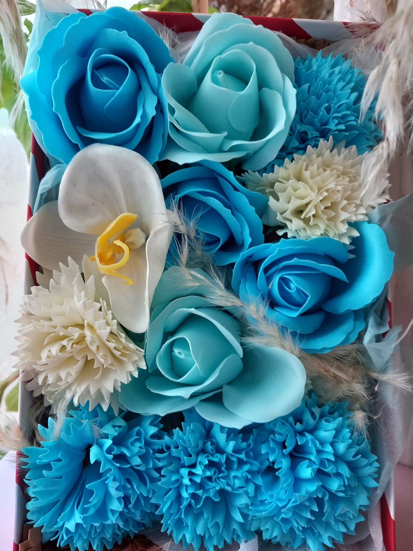 BLUE FLOWER SOAP IN CANDY CANE DISPLAY BOX