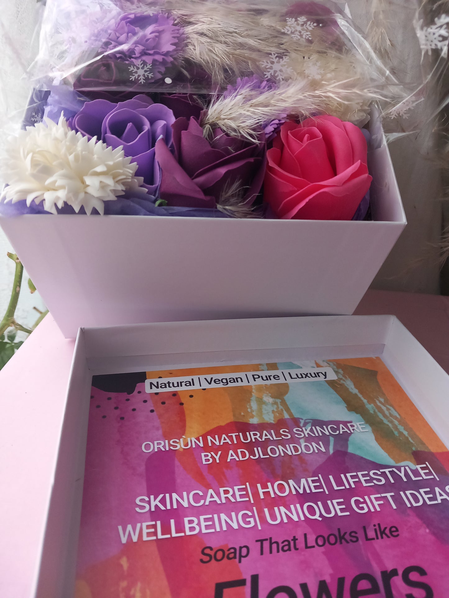 PURPLE SHADE MIX WHITE FLOWER SOAP IN WHITE DISPLAY BOX