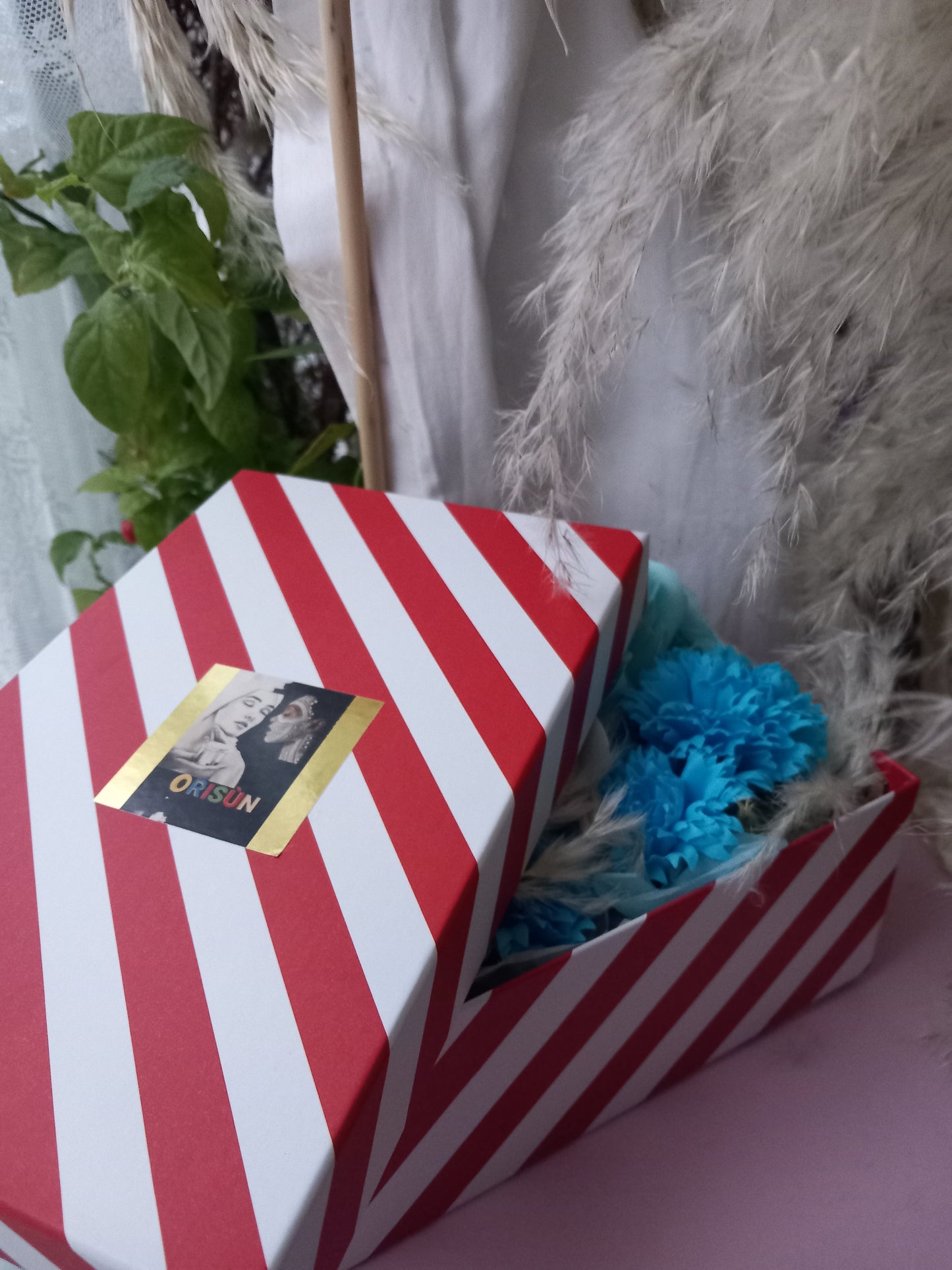 JUST BLUE ORCHID FLOWER SOAP IN CANDY CANE DISPLAY BOX