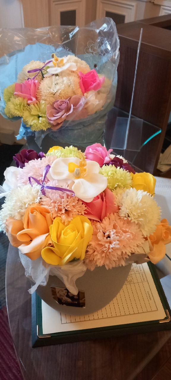 GREY CERAMIC CLAY POT FLOWER SOAP BOUQUET ARRANGEMENT